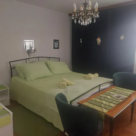 Palm House Apartmán *