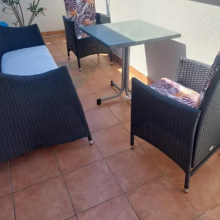 Palm House Apartmán